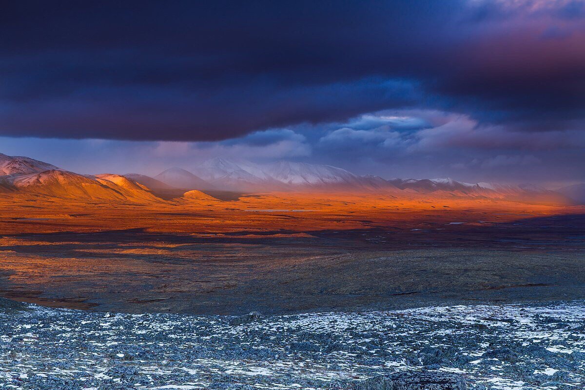 在切尔斯基山上的观景台可以看到几乎整个南部的贝加尔湖盆地的全景.