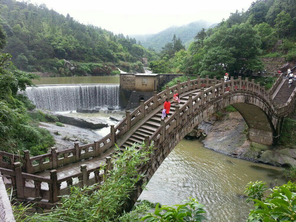 九鲤湖风景区