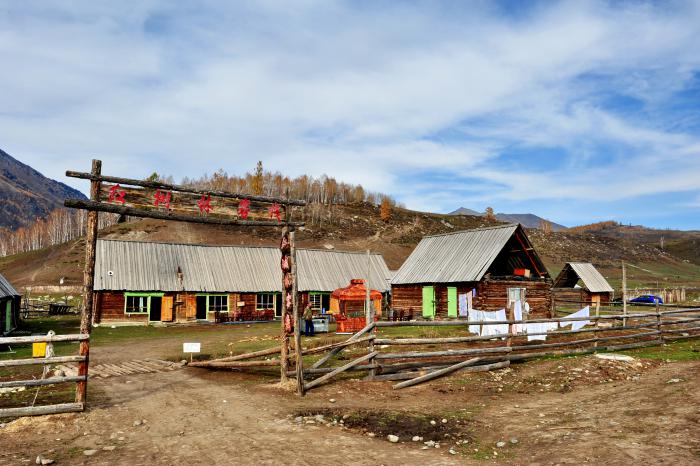 【自驾游攻略】新疆禾木村一座被人称之为油画里的山庄