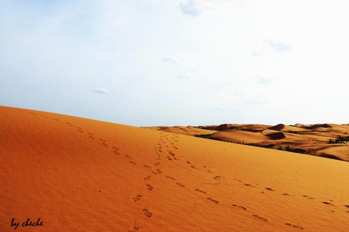 【自驾游攻略】库布齐沙漠最美沙漠，徒步穿越之旅